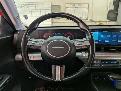 Used 2024 Hyundai Kona SEL AWD/4WD image 13