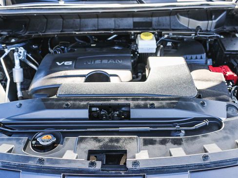 Used 2023 Nissan Pathfinder SL image 27