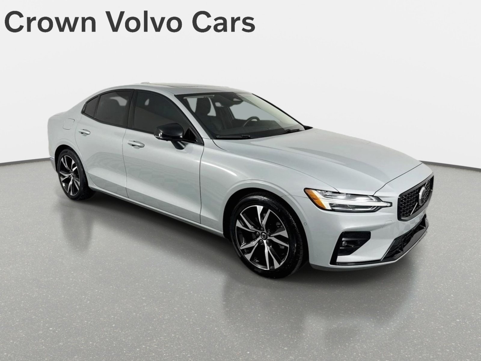 Used 2024 Volvo S60 B5 Plus w/ Protection Package Premier AWD/4WD image 3