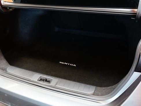 Certified 2020 Nissan Sentra S FWD image 41