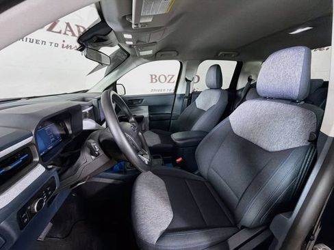 Certified 2025 Ford Maverick XLT FWD image 24