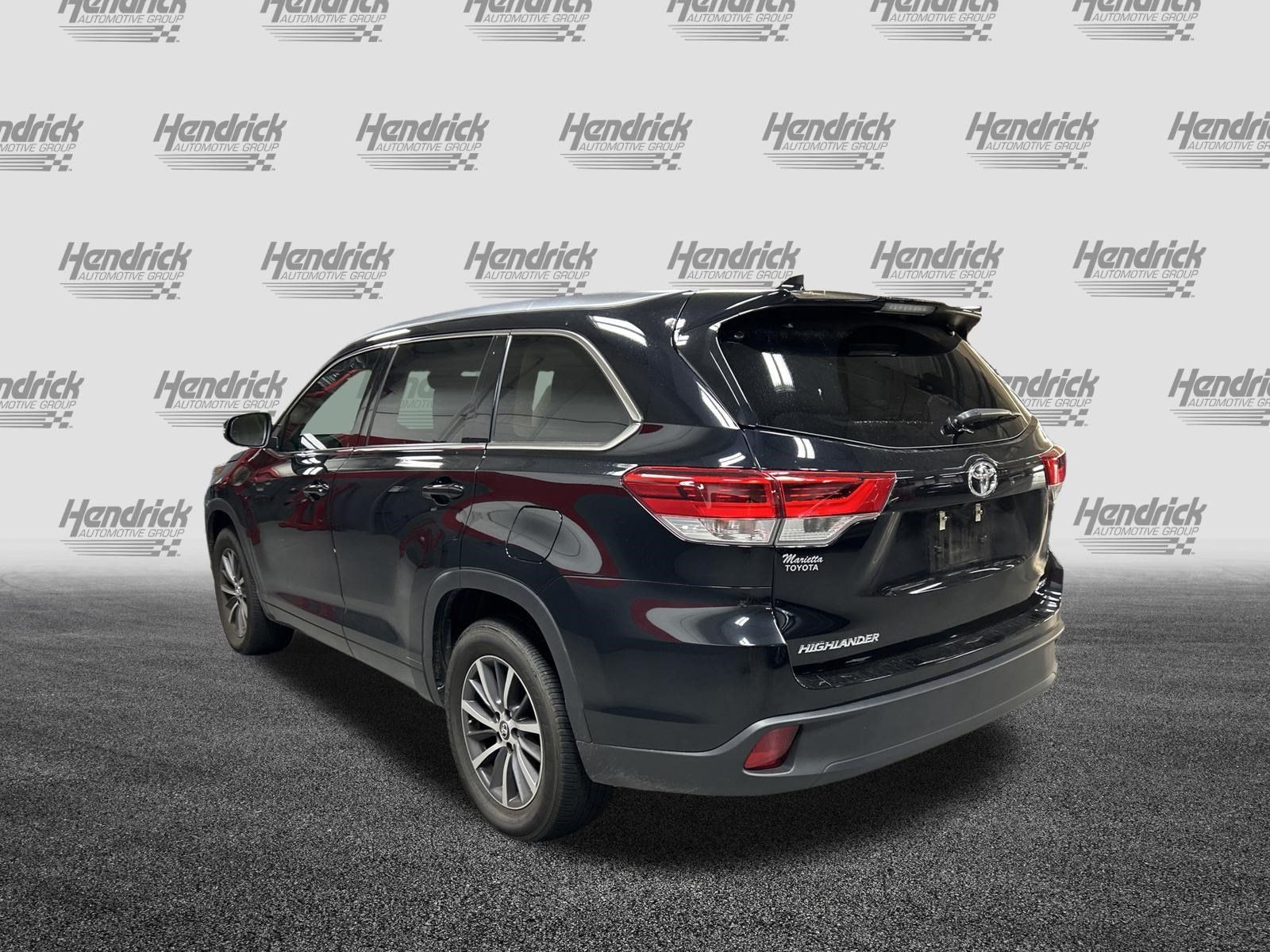 Used 2017 Toyota Highlander XLE FWD image 5