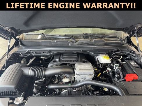 New 2026 RAM 1500 4x4 Crew Cab image 45