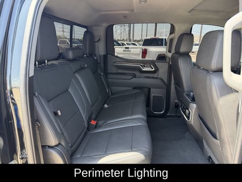 Used 2025 GMC Sierra 1500 SLT AWD/4WD image 36