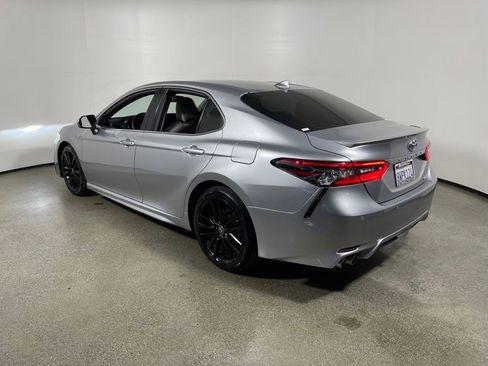 Used 2021 Toyota Camry XSE image 5