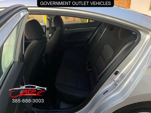 Used 2018 Hyundai Elantra SE image 10
