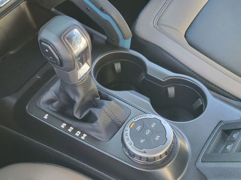 Used 2022 Ford Bronco Wildtrak image 23