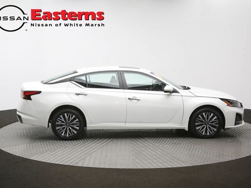 Used 2023 Nissan Altima 2.5 SV w/ SV Premium Package AWD/4WD image 45