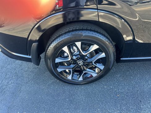 Used 2026 Honda HR-V EX-L image 9