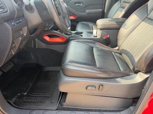 Used 2023 Nissan Frontier PRO-4X w/ Pro-4X Premium Package AWD/4WD image 17