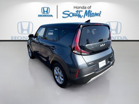 Used 2024 Kia Soul LX w/ Option Group 015 FWD image 5