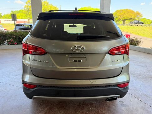 Used 2015 Hyundai Santa Fe Sport w/ Option Group 02 FWD image 5