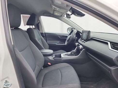 Certified 2022 Toyota RAV4 LE image 15