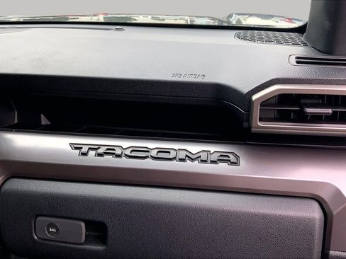 Used 2026 Toyota Tacoma SR5 AWD/4WD image 19