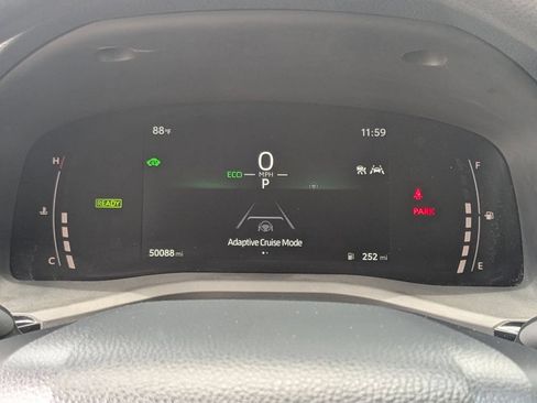 Used 2025 Toyota Camry LE FWD image 18