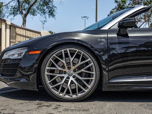Used 2014 Audi R8 V10 w/ Full Leather Package AWD/4WD image 4