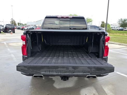 Used 2023 Chevrolet Silverado 1500 High Country w/ High Country Premium Package AWD/4WD image 8