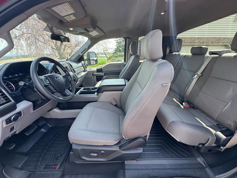 Used 2019 Ford F250 XLT w/ XLT Value Package image 11
