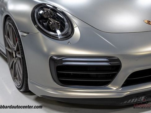 Used 2018 Porsche 911 4 Coupe AWD/4WD image 14