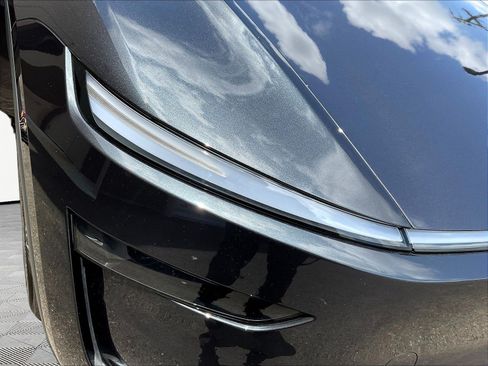 Used 2026 Tesla Model Y Long Range AWD/4WD image 30