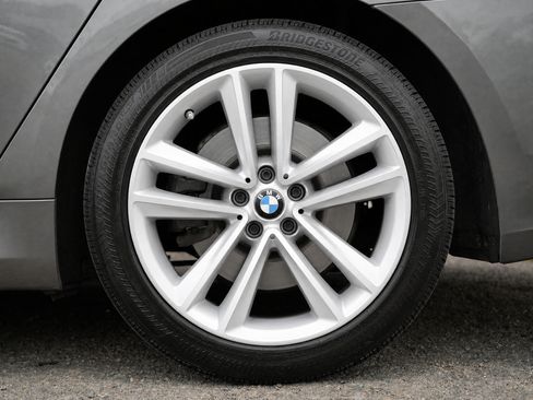 Used 2016 BMW 750i xDrive AWD/4WD image 8