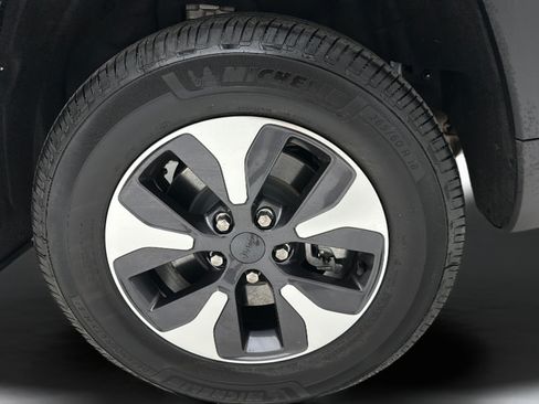 Used 2023 Jeep Grand Cherokee 4WD 4xe image 8