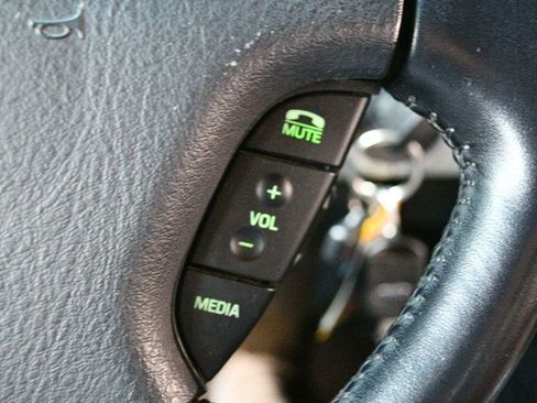 Used 2004 Ford Thunderbird RWD image 31