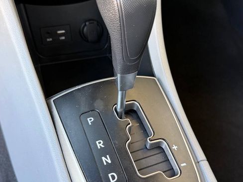 Used 2016 Hyundai Accent SE FWD image 25
