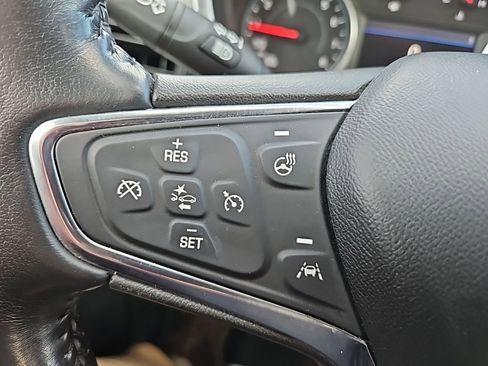 Used 2020 Chevrolet Equinox Premier image 13