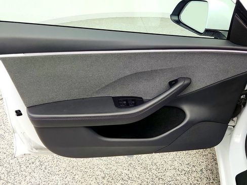 Used 2025 Tesla Model 3 Long Range RWD image 11