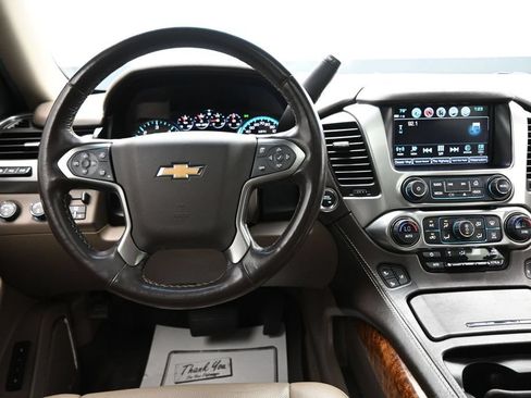 Used 2019 Chevrolet Tahoe Premier AWD/4WD image 15