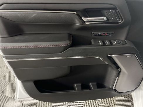 Used 2025 GMC Sierra 1500 AT4X image 22