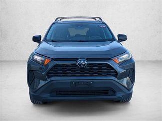 Used 2019 Toyota RAV4 LE video 2