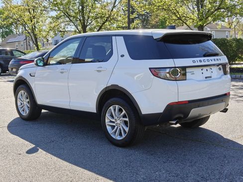 Used 2019 Land Rover Discovery Sport HSE AWD/4WD image 6