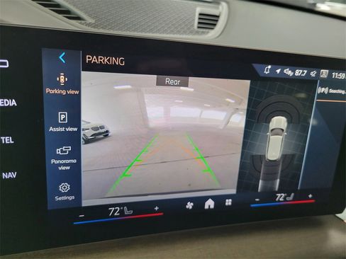 Certified 2025 BMW X1 xDrive28i w/ Convenience Package image 13