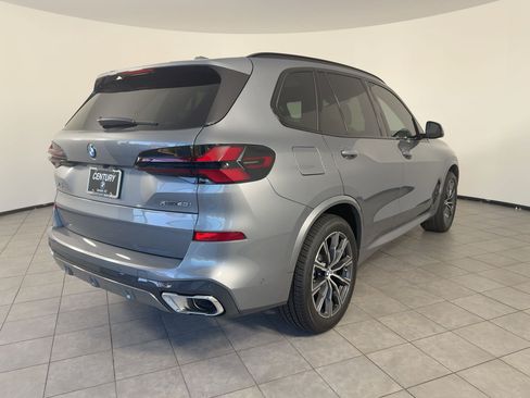 New 2026 BMW X5 xDrive40i w/ M Sport Package image 9