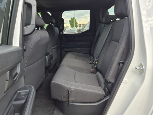 Used 2024 Toyota Tacoma SR5 AWD/4WD image 28