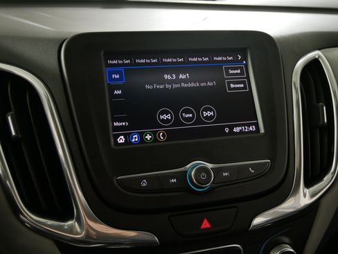 Used 2020 Chevrolet Equinox LS w/ LS Convenience Package image 22