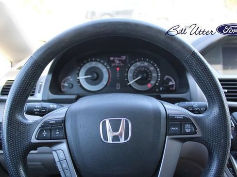 Used 2016 Honda Odyssey SE image 26