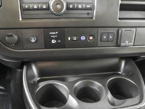 Used 2025 Chevrolet Express 3500 LT w/ LT Preferred Equipment Group image 29