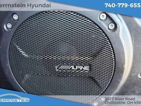 Used 2023 Jeep Wrangler Unlimited Rubicon image 18