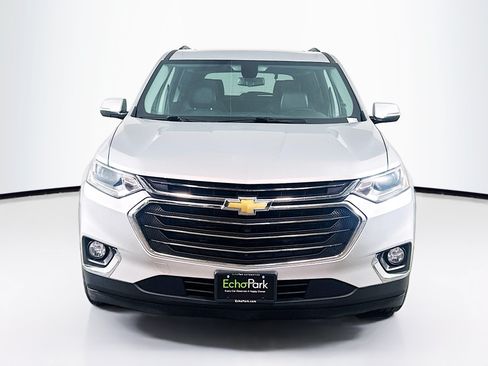 Used 2018 Chevrolet Traverse LT AWD/4WD image 2
