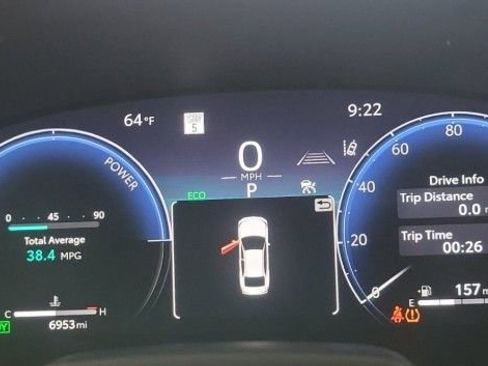 Used 2025 Toyota Camry XLE w/ Premium Plus Package image 8