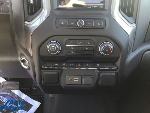 Used 2026 Chevrolet Silverado 1500 Custom Trail Boss w/ Turbomax Blackout Package AWD/4WD image 34