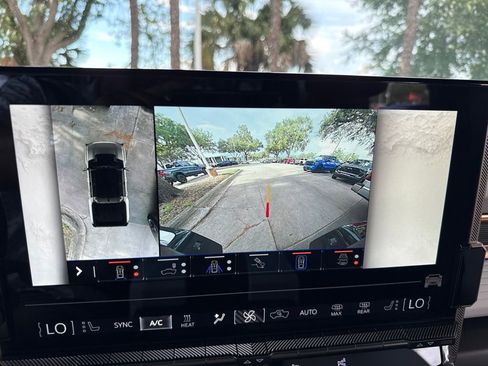 Used 2025 GMC Hummer EV 3X AWD/4WD image 42