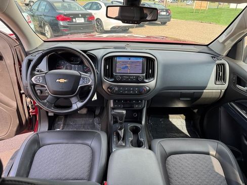 Used 2015 Chevrolet Colorado Z71 AWD/4WD image 31
