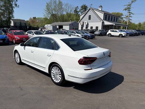 Used 2017 Volkswagen Passat 1.8T SE FWD image 7