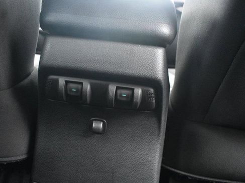 Used 2018 Jeep Wrangler Unlimited Sport S image 30