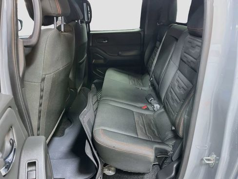 Used 2024 Nissan Frontier PRO-4X w/ Technology Package AWD/4WD image 23