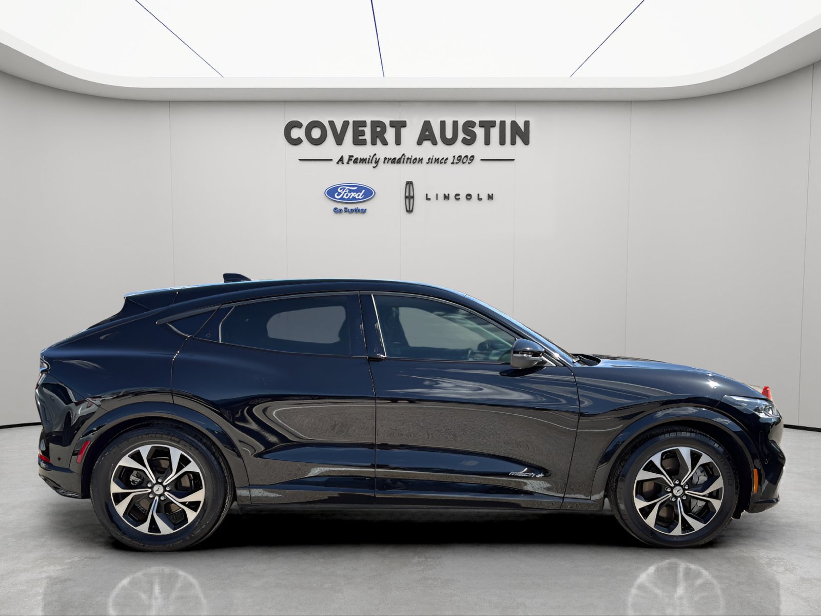 Certified 2023 Ford Mustang Mach-E Premium RWD image 6